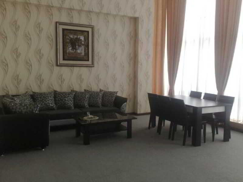 Titanik Hotel Баку Екстер'єр фото