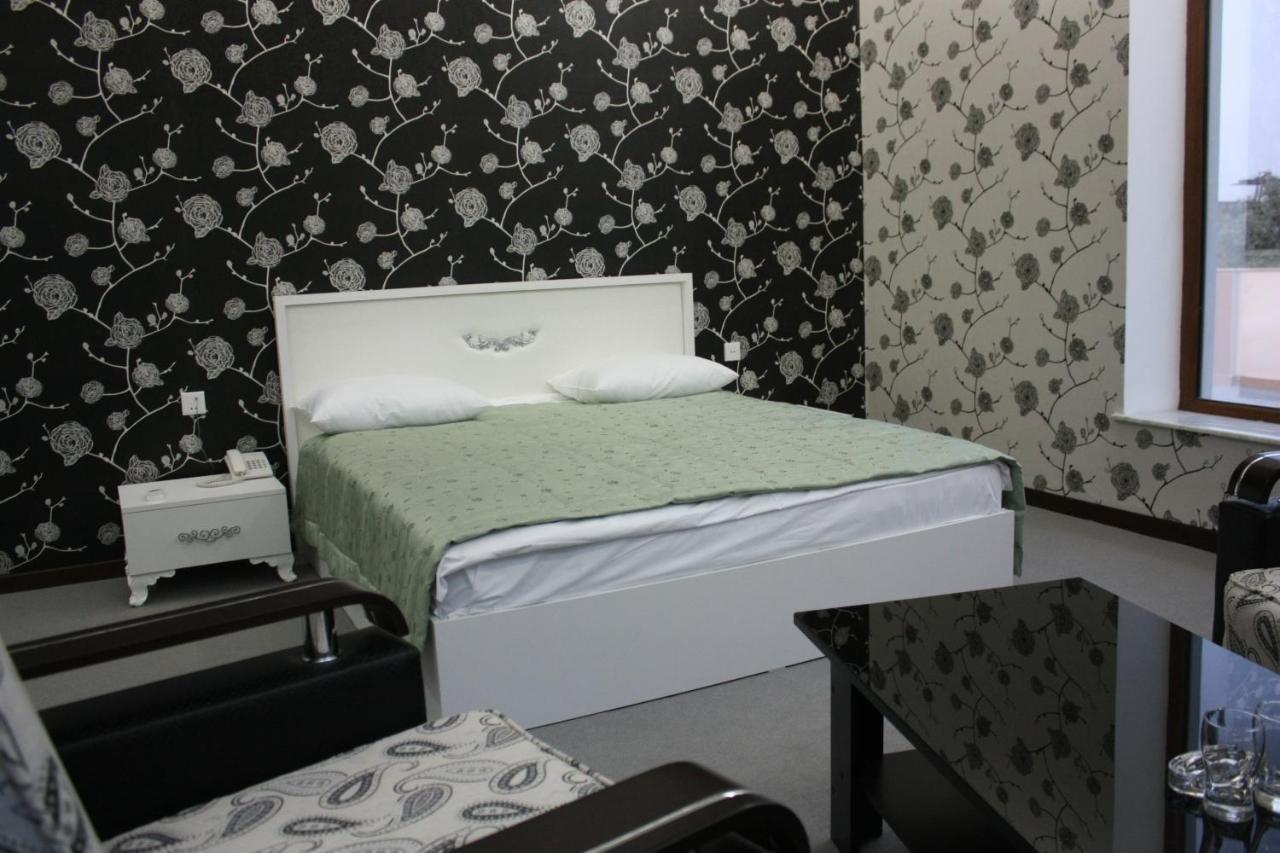 Titanik Hotel Баку Екстер'єр фото